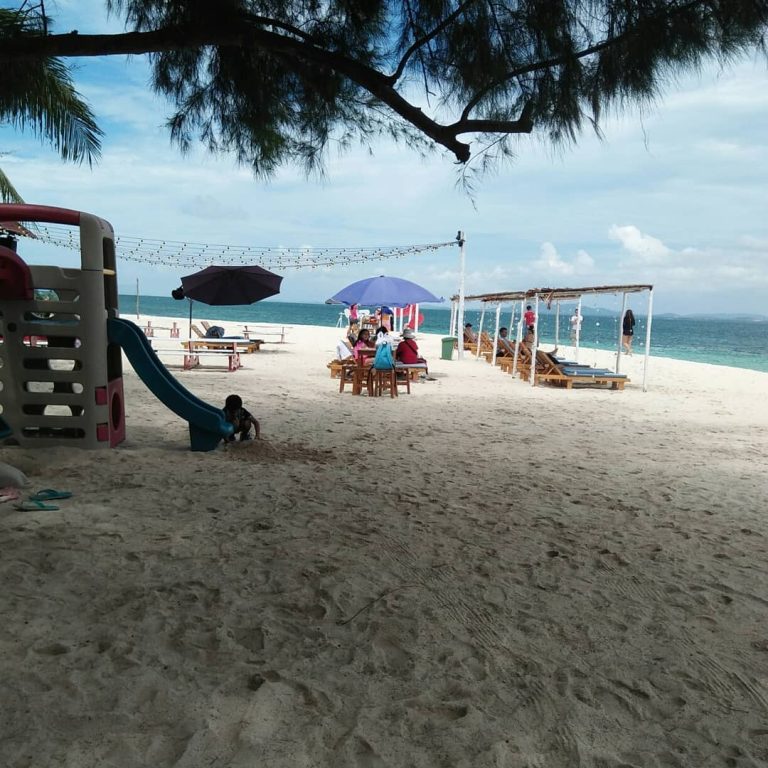 34326788_176106343067647_2857407498254548992_n